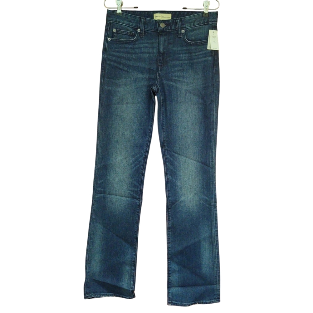 NWT GAP 1969 Blue Boot Cut Jeans with Subtle Fading Size 27